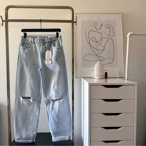 NWT ZARA MID-RISE BOYFRIEND JEANS - Picture 2 of 15